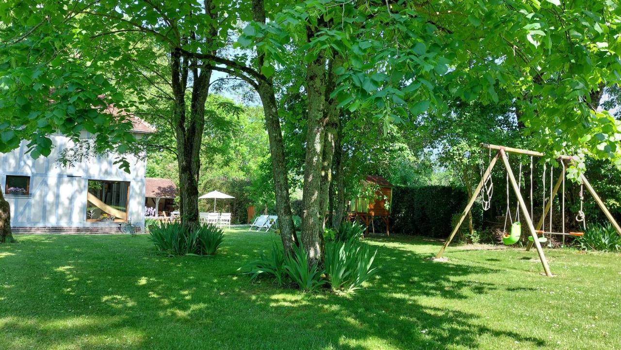 Hotel Domaine Du Carouge Lirey Exterior foto
